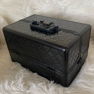 Professional Beauty Box Makeup Case with Built-In Lock